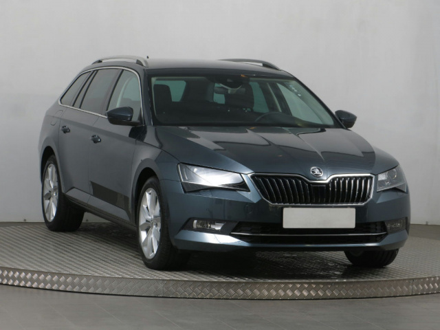 Škoda Superb 2015