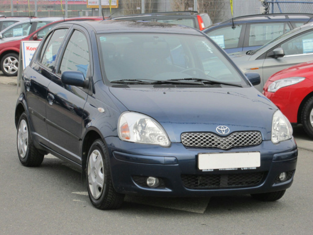 Toyota Yaris 2004