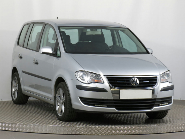 Volkswagen Touran 2011