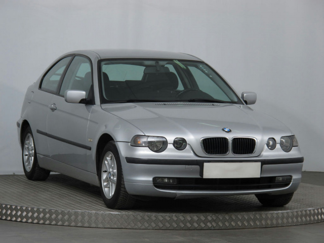 BMW 3 2005