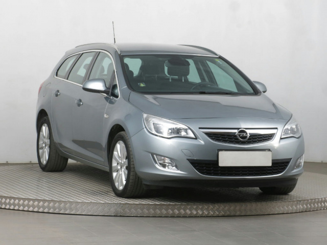 Opel Astra 2013