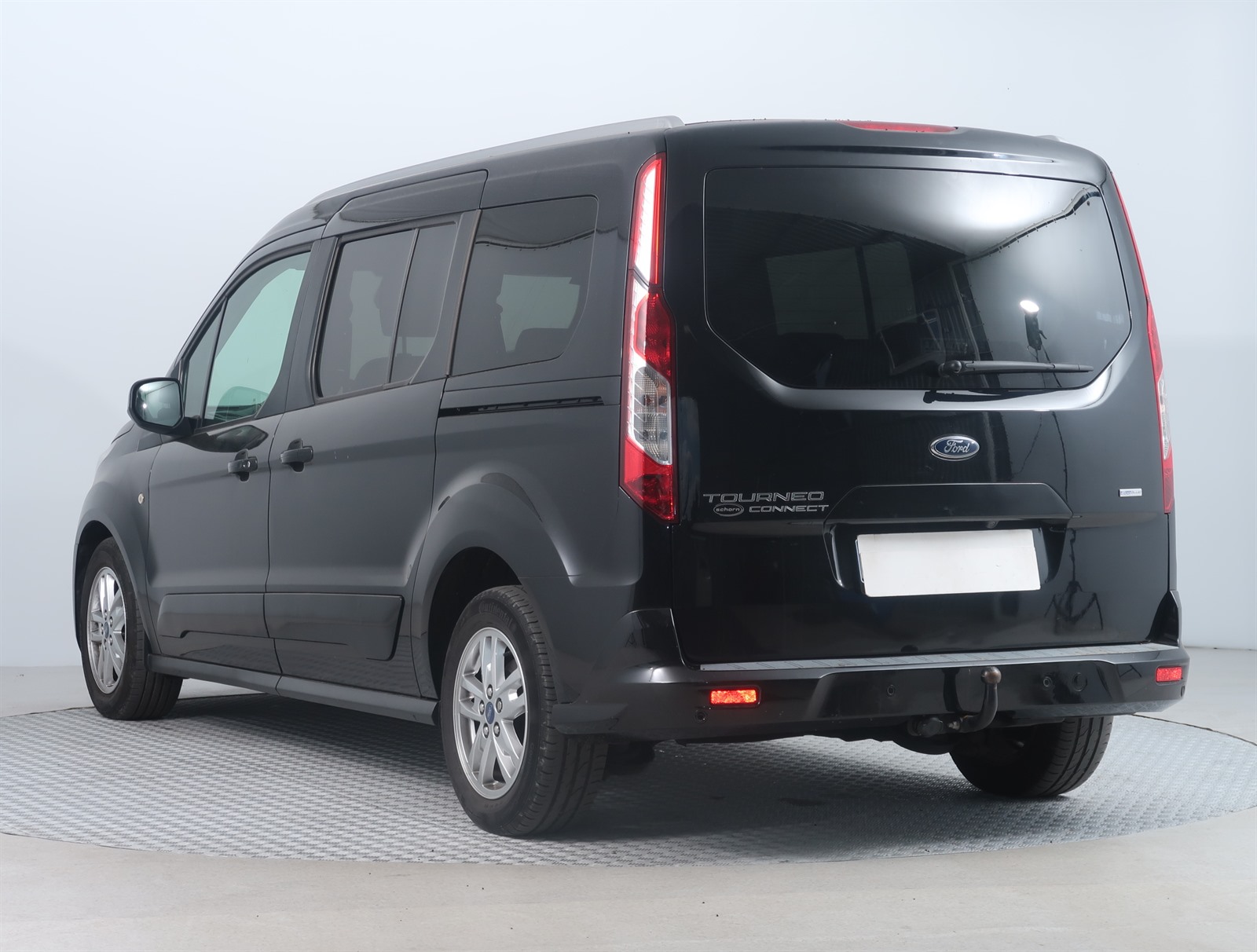 Ford Tourneo Connect, 2018 - pohled č. 5