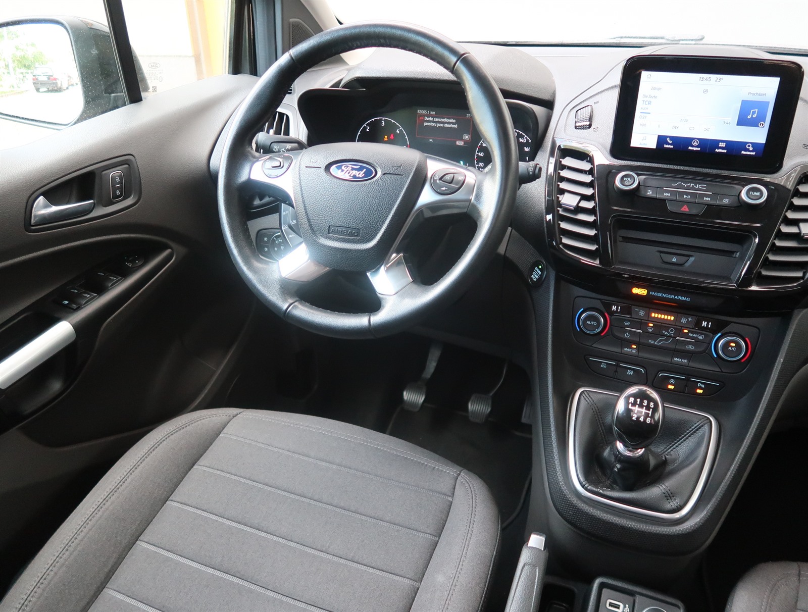 Ford Tourneo Connect, 2018 - pohled č. 9