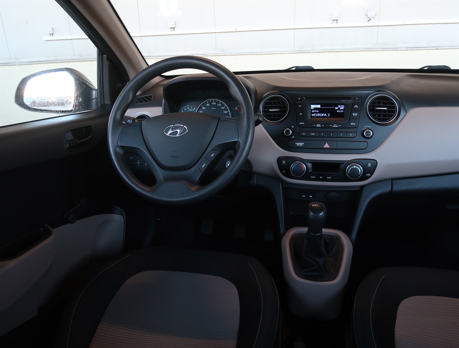 Hyundai i10, 2015 - pohled č. 9