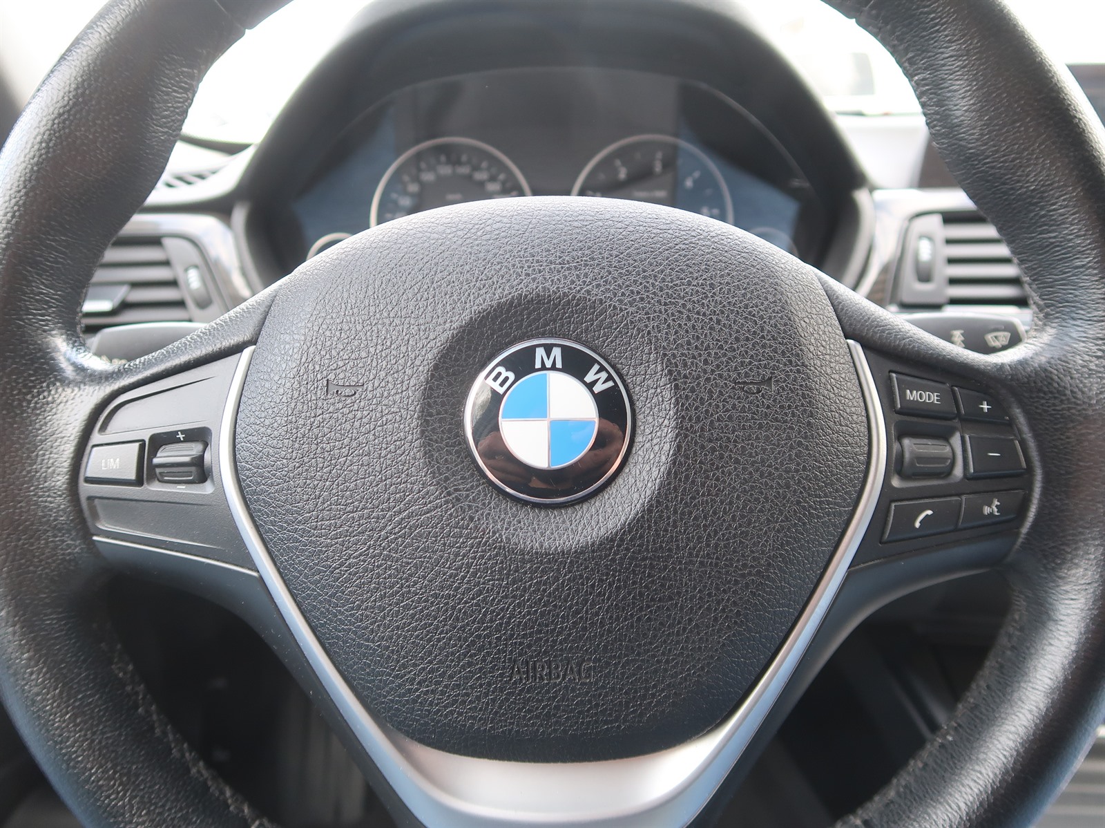 BMW Řada 3, 2015 - pohled č. 24