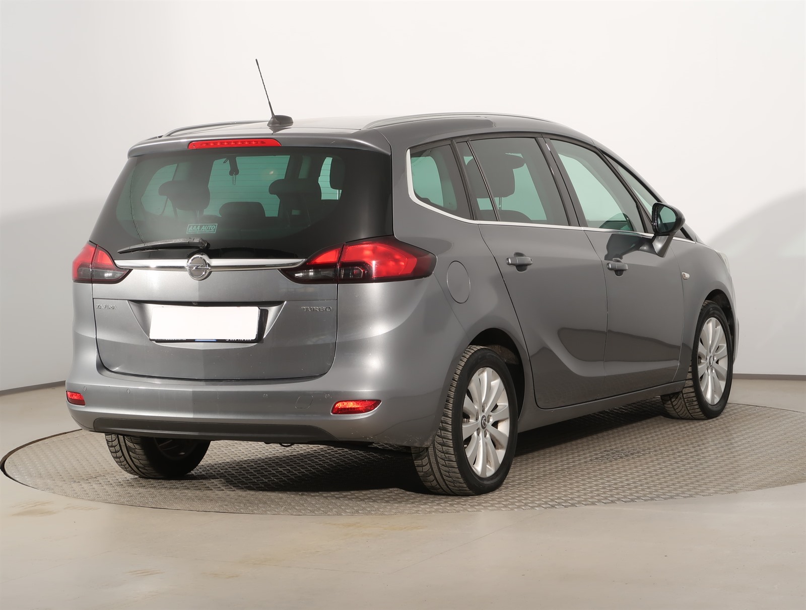 Opel Zafira, 2018 - pohled č. 7