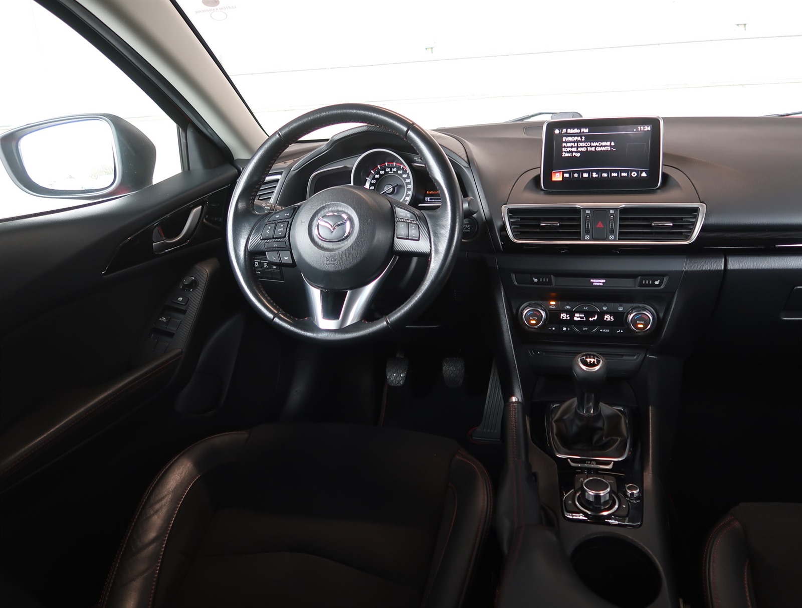 Mazda 3, 2016 - pohled č. 9