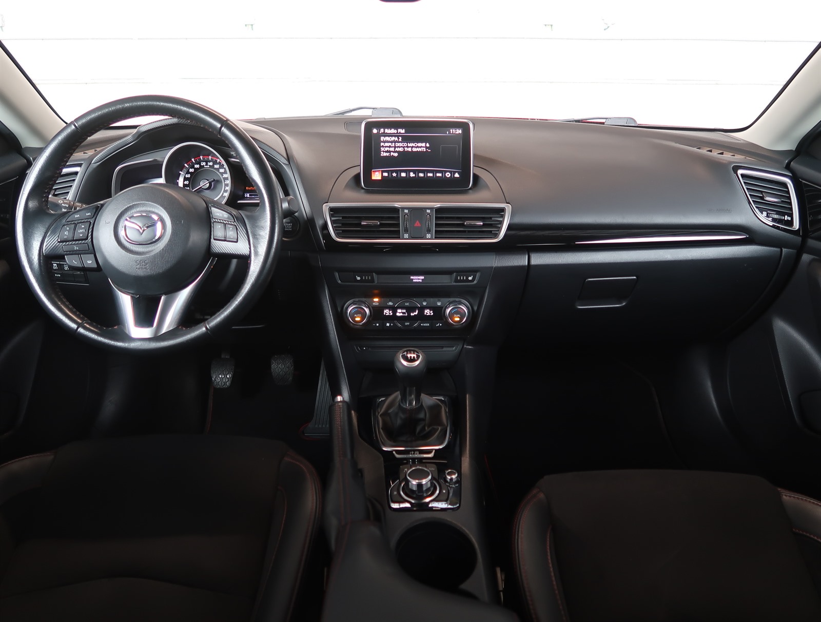 Mazda 3, 2016 - pohled č. 10