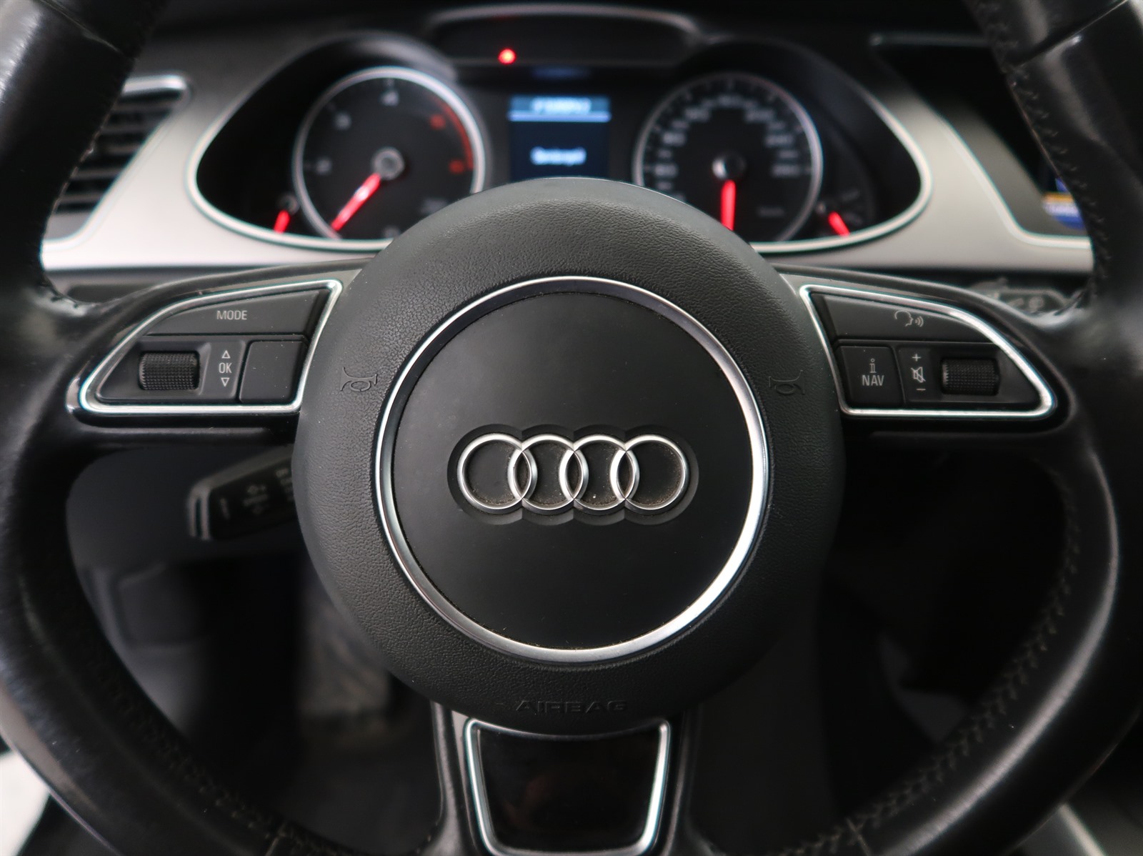 Audi A4, 2014 - pohled č. 21