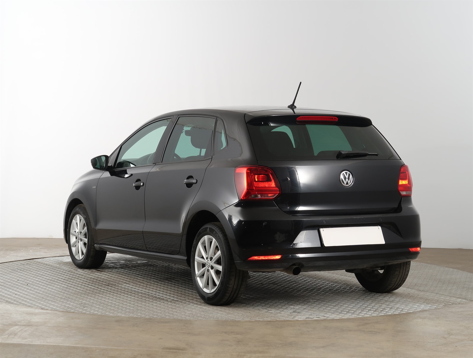 Volkswagen Polo, 2015 - pohled č. 5