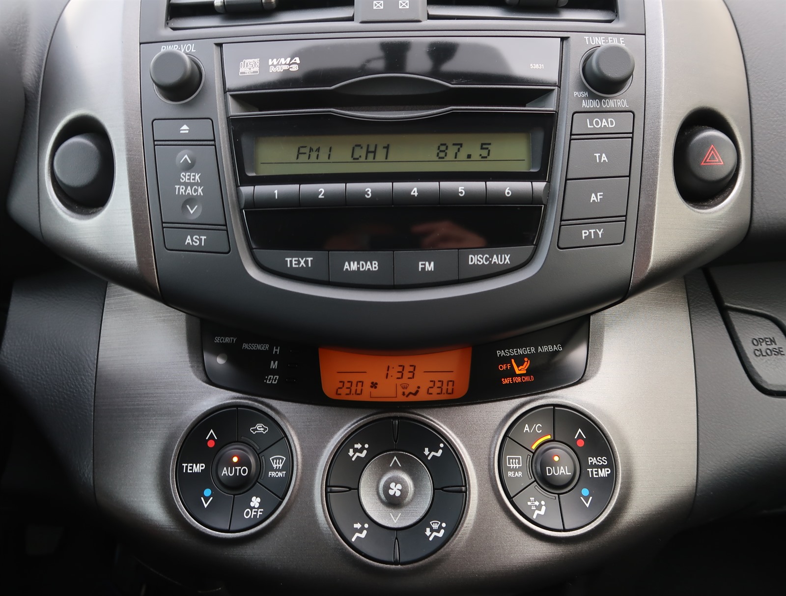 Toyota RAV 4, 2012 - pohled č. 18