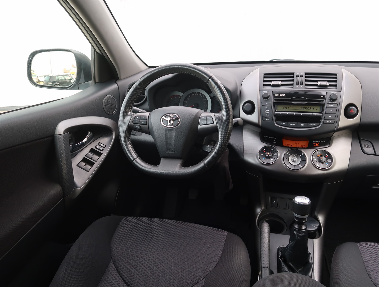 Toyota RAV 4, 2012 - pohled č. 9