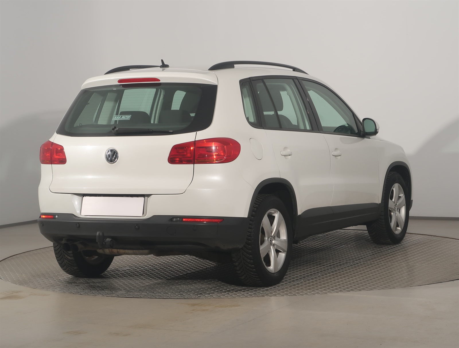 Volkswagen Tiguan, 2015 - pohled č. 7
