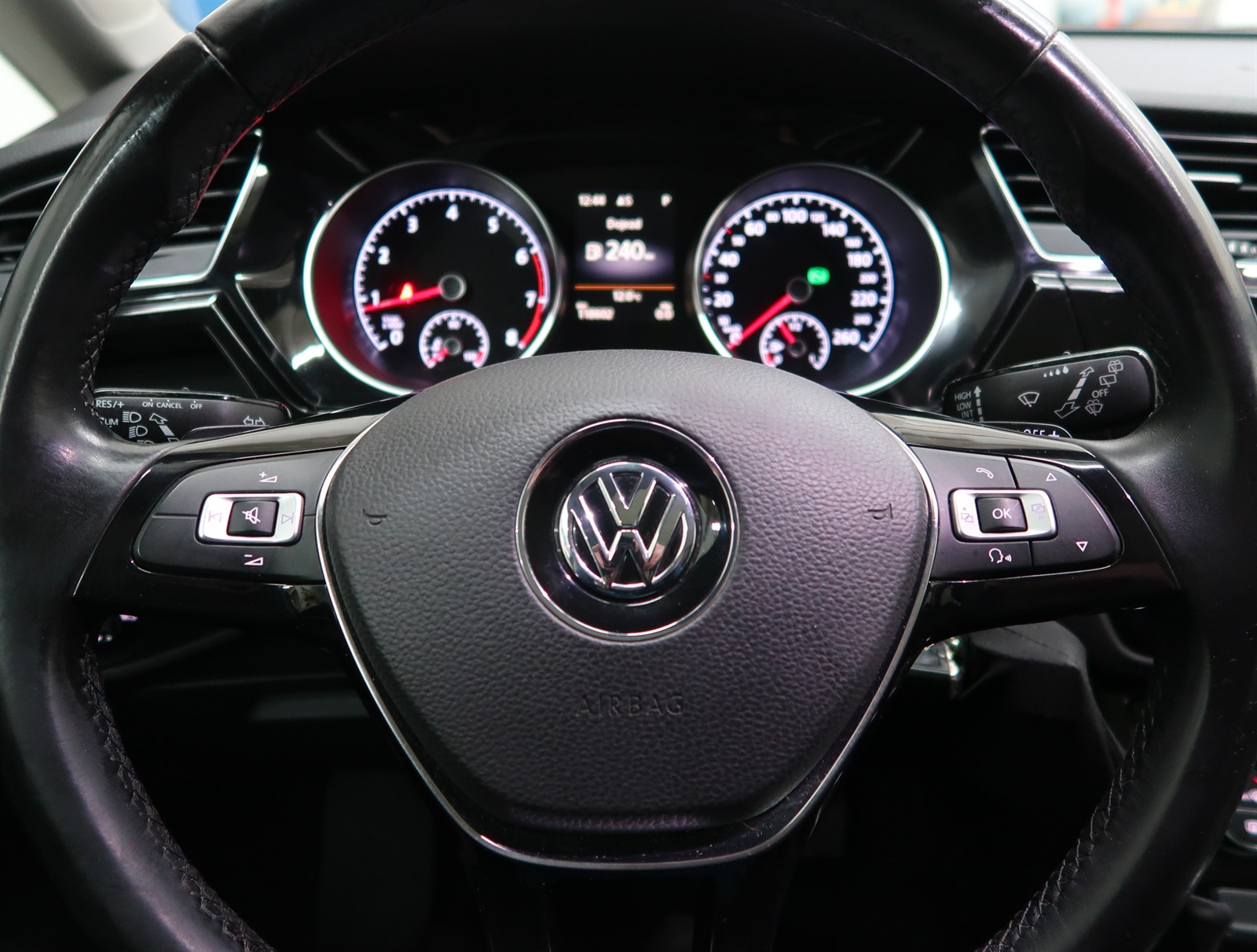 Volkswagen Touran, 2015 - pohled č. 26