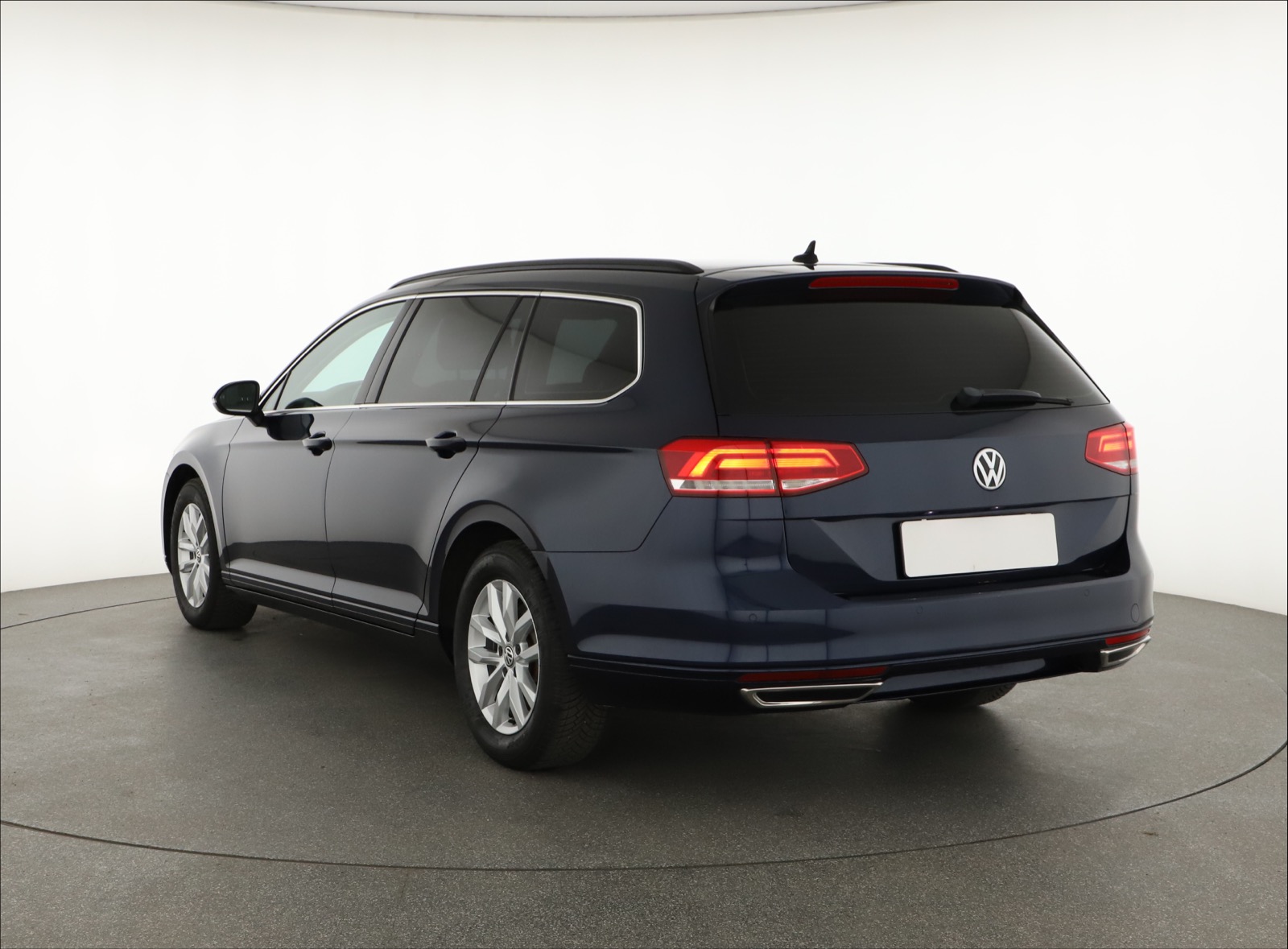 Volkswagen Passat, 2016 - pohled č. 5
