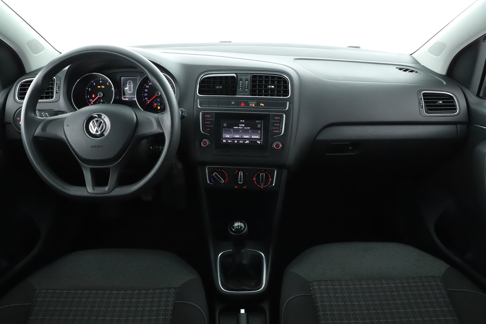 Volkswagen Polo, 2015 - pohled č. 9