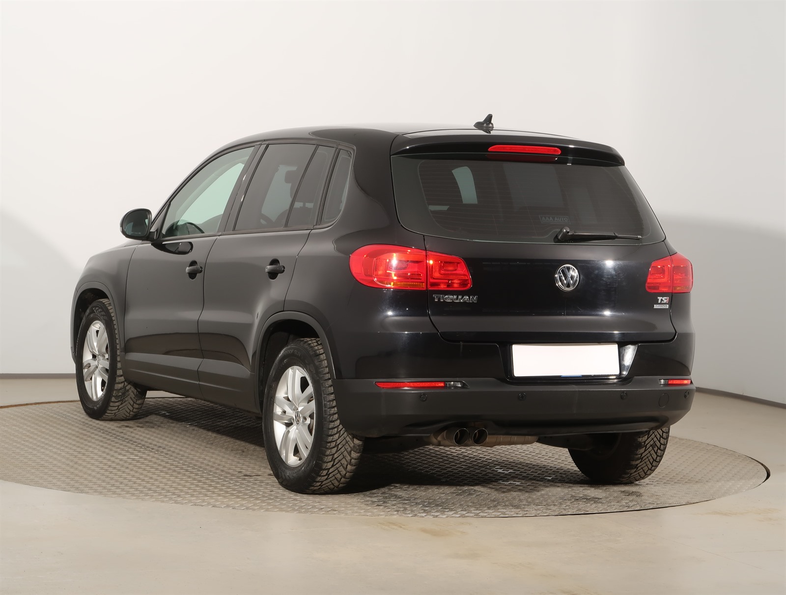 Volkswagen Tiguan, 2014 - pohled č. 5