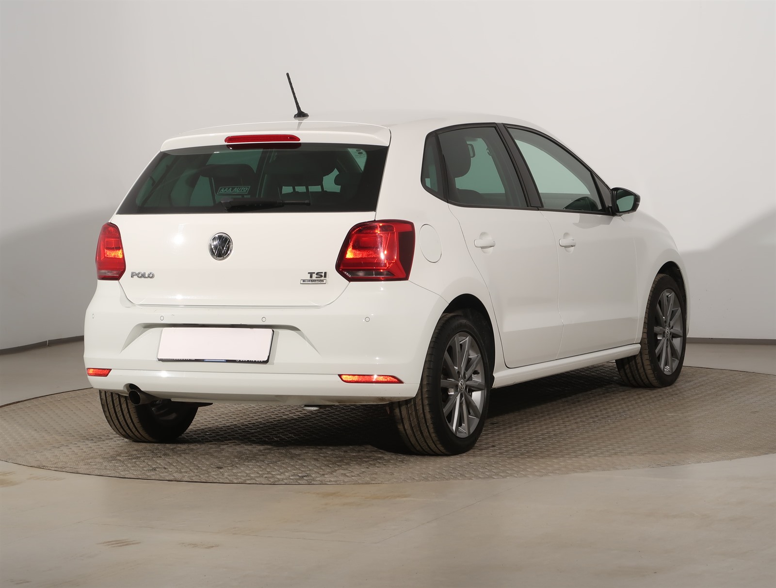 Volkswagen Polo, 2015 - pohled č. 7