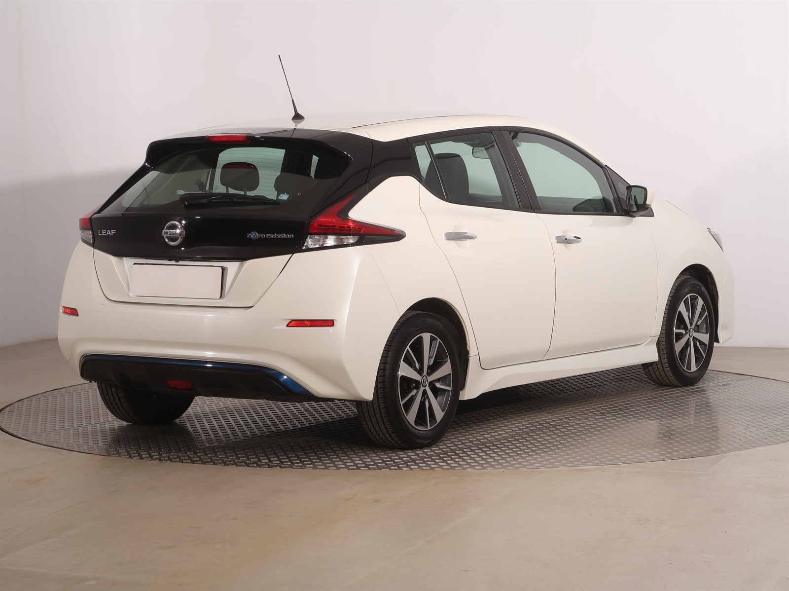 Nissan Leaf, 2021 - pohled č. 7