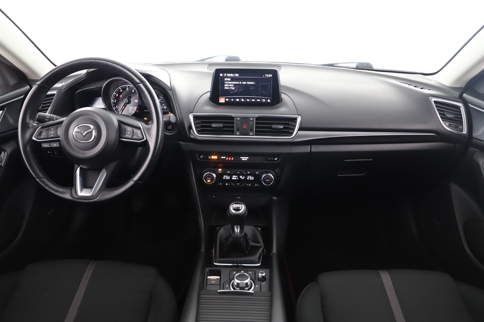 Mazda 3, 2017 - pohled č. 9
