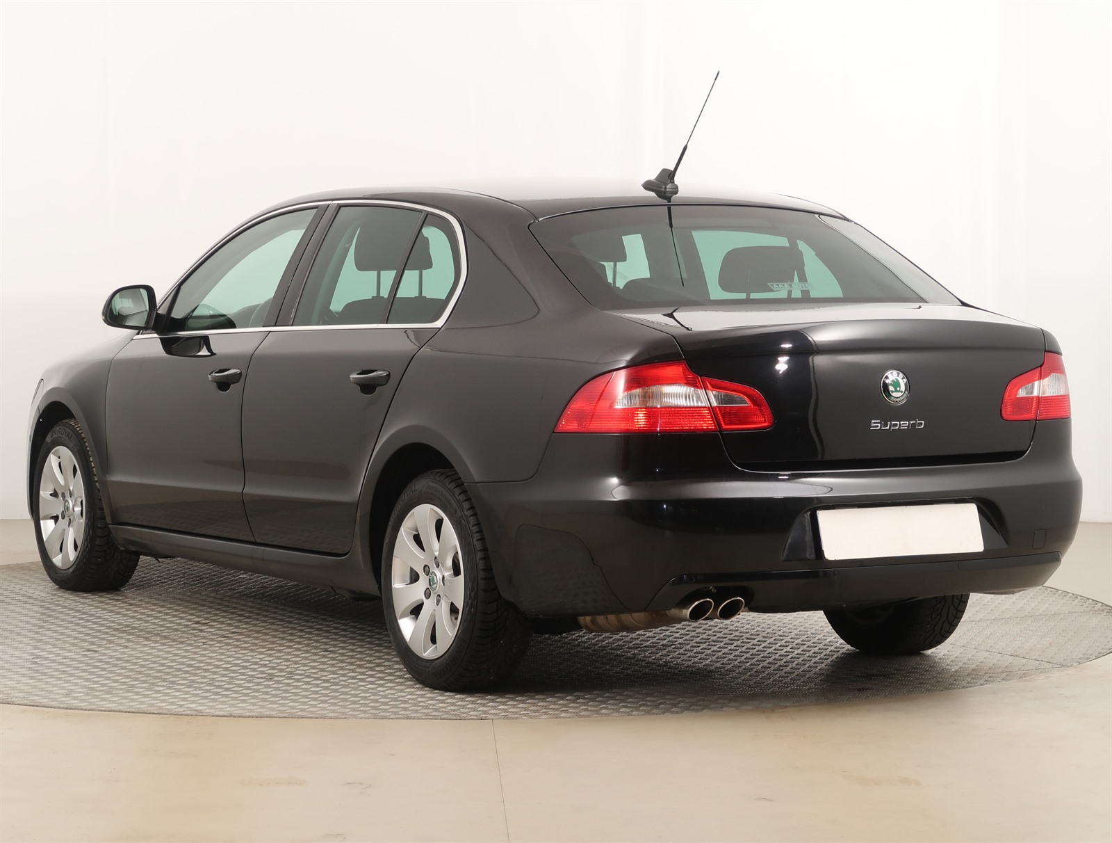 Škoda Superb, 2009 - pohled č. 5