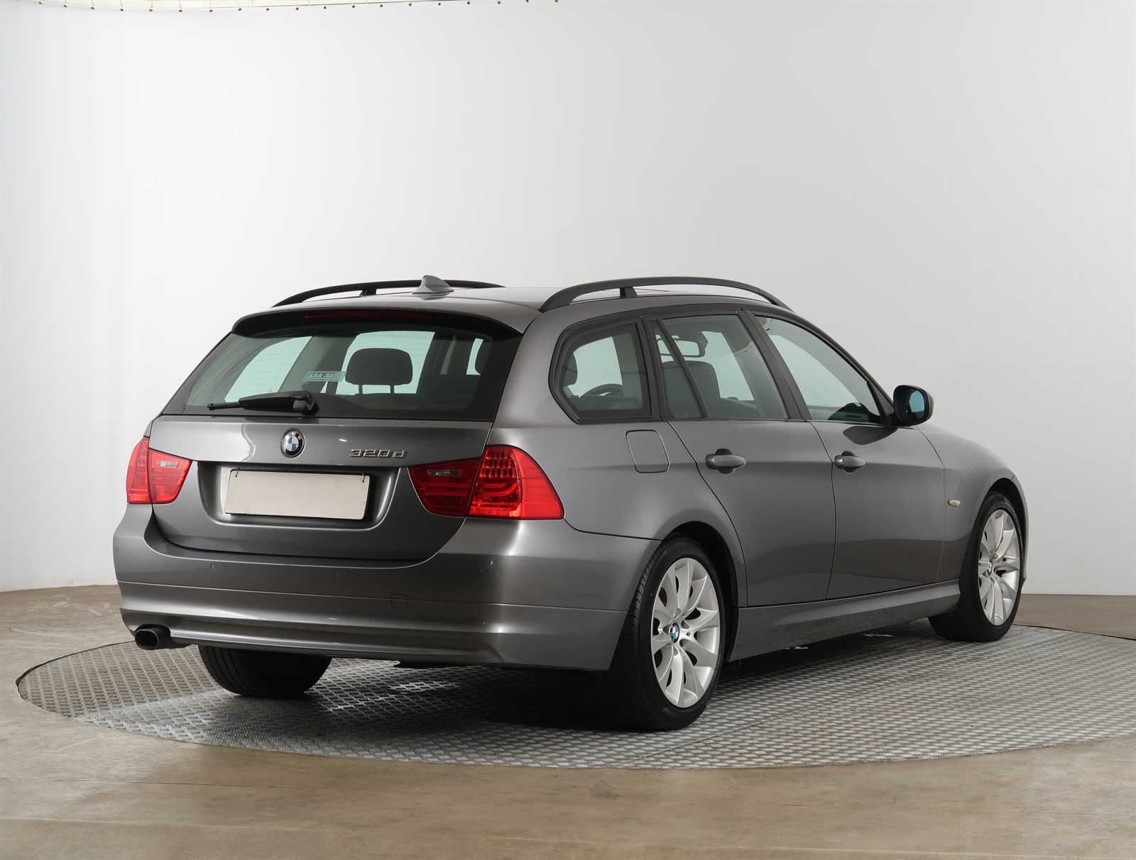 BMW Řada 3, 2008 - pohled č. 7