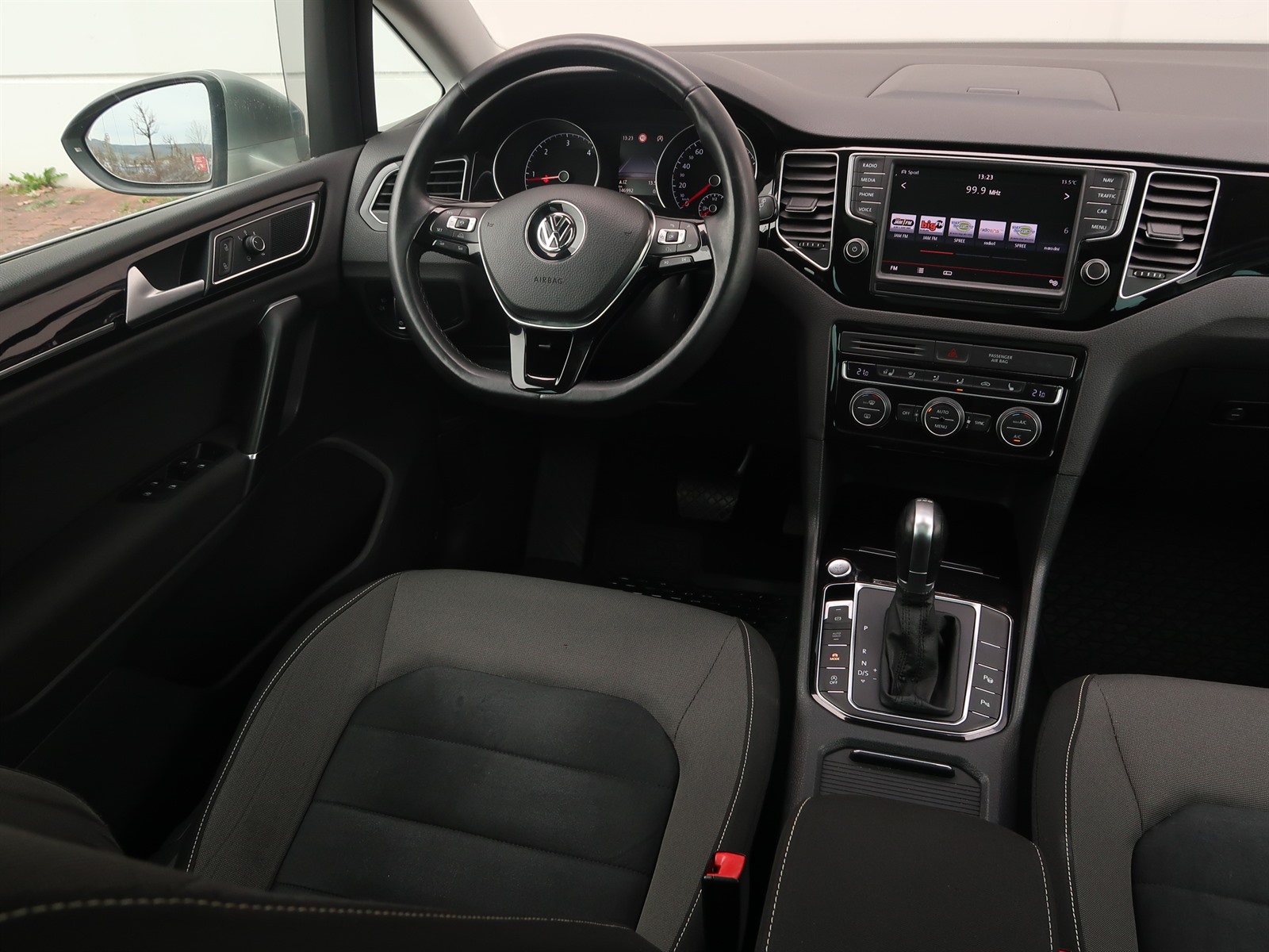 Volkswagen Golf Sportsvan, 2014 - pohled č. 9