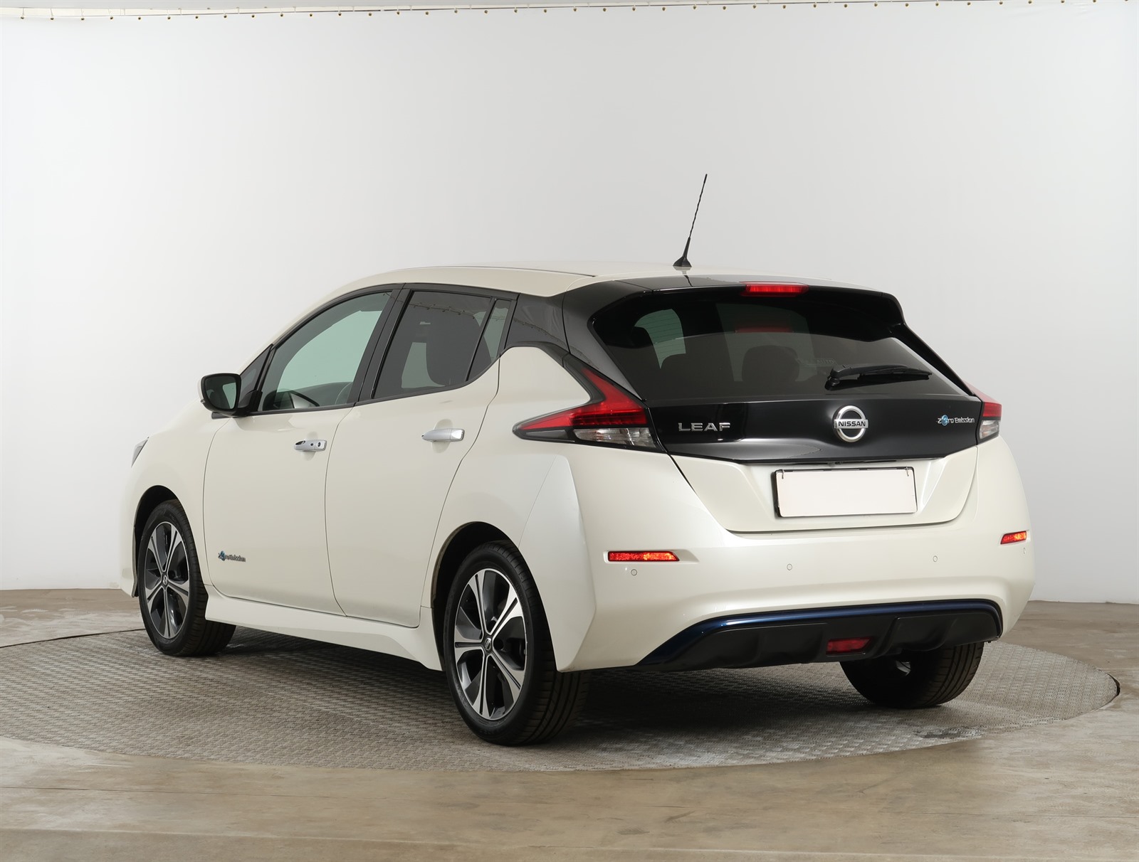 Nissan Leaf, 2018 - pohled č. 5