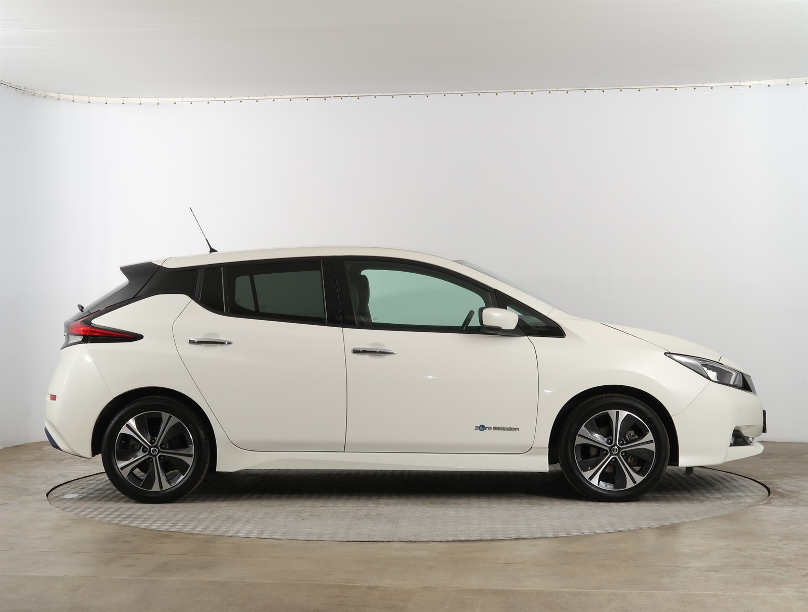 Nissan Leaf, 2018 - pohled č. 8