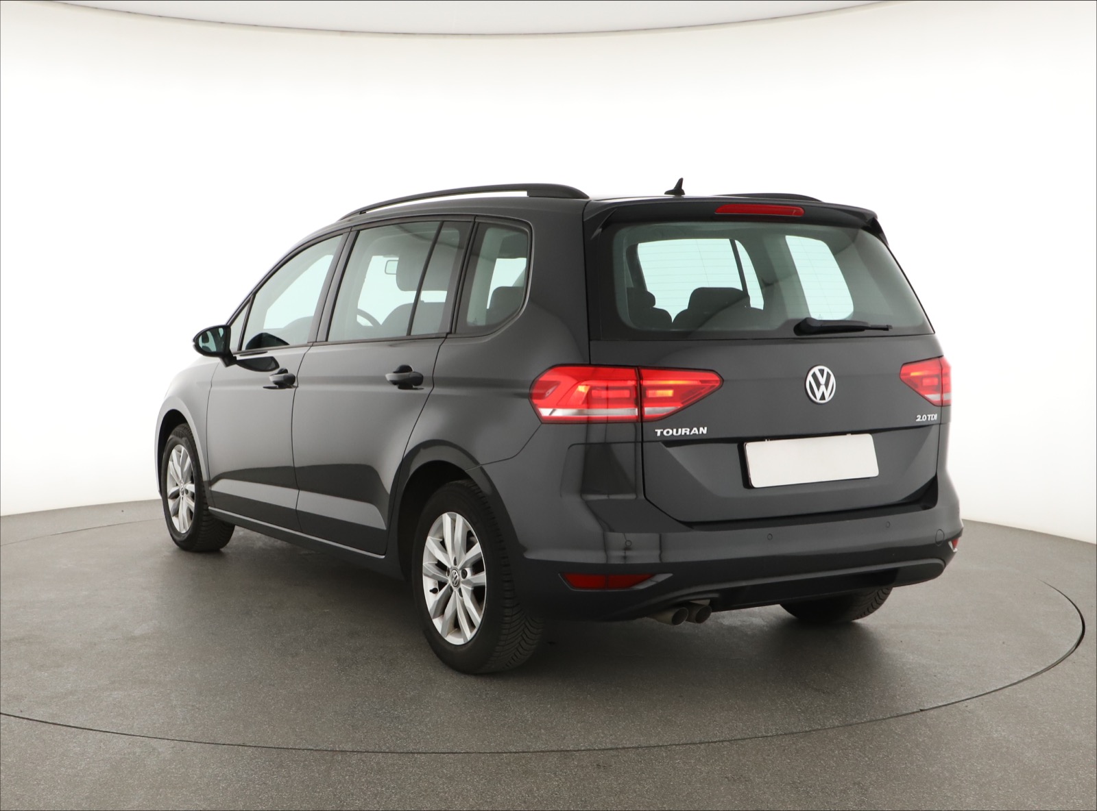 Volkswagen Touran, 2016 - pohled č. 5