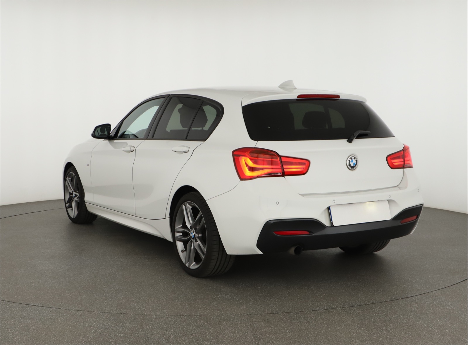BMW 1, 2015 - pohled č. 5