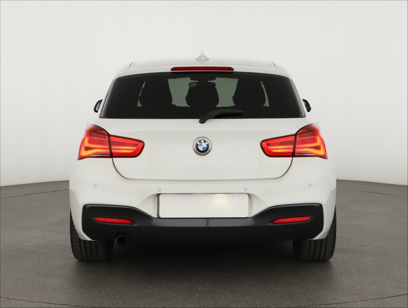 BMW 1, 2015 - pohled č. 6