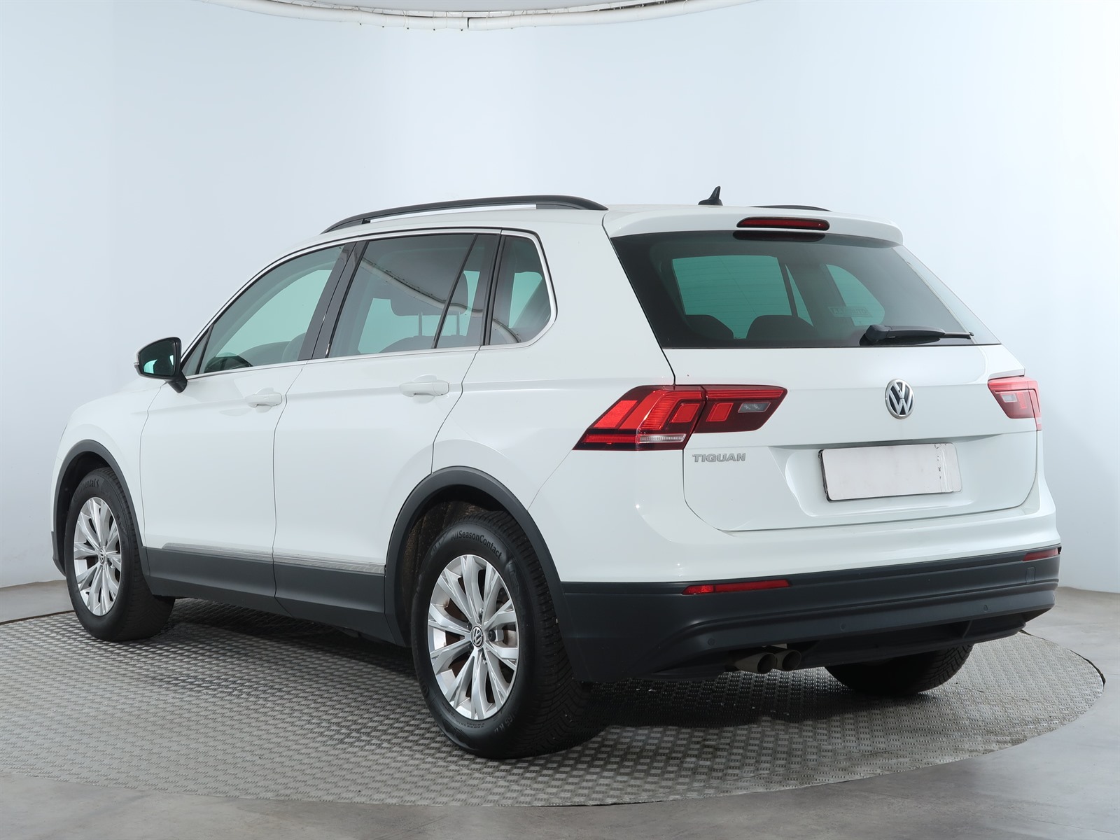 Volkswagen Tiguan, 2018 - pohled č. 5