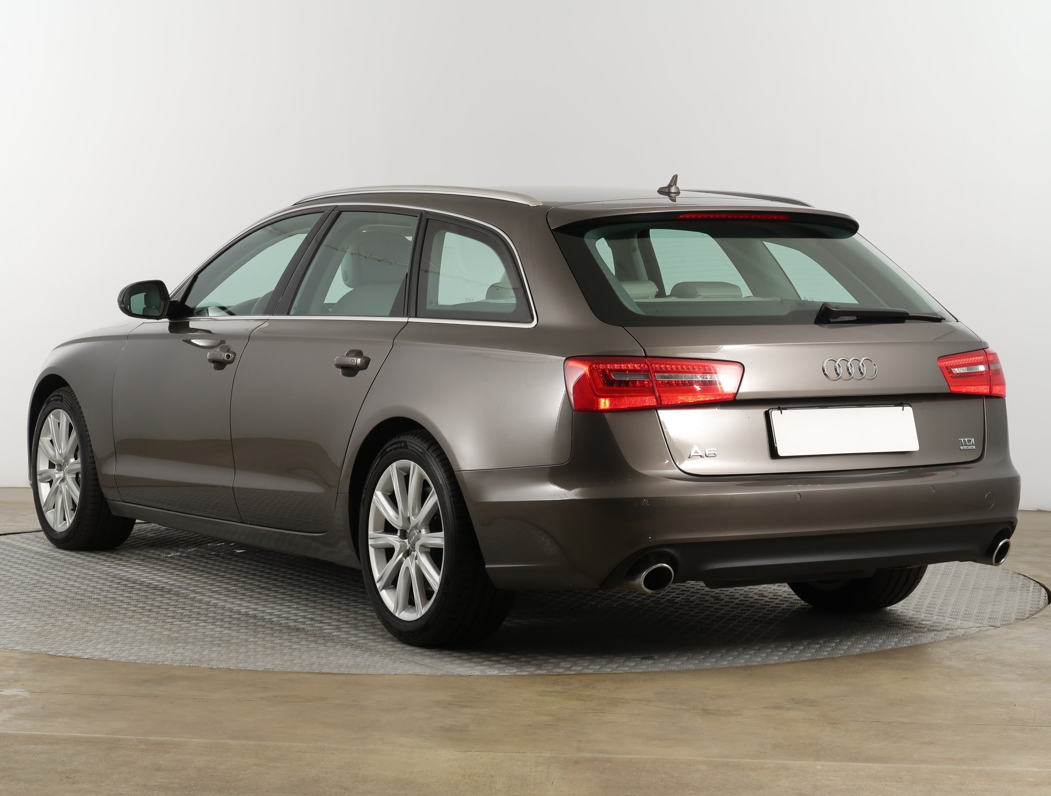 Audi A6, 2014 - pohled č. 5