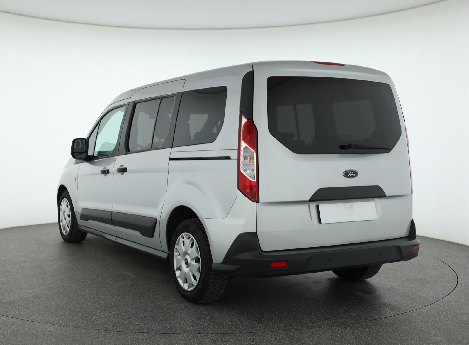Ford Tourneo Connect, 2018 - pohled č. 5