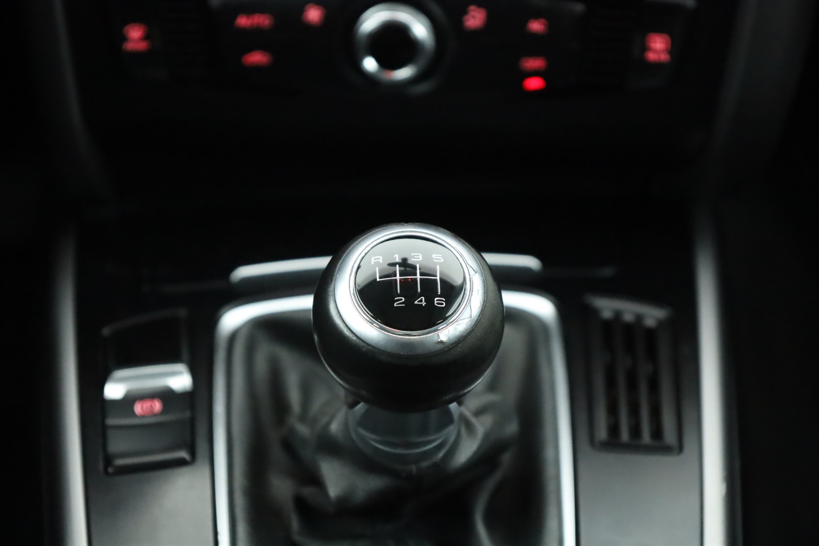 Audi A4, 2013 - pohled č. 17