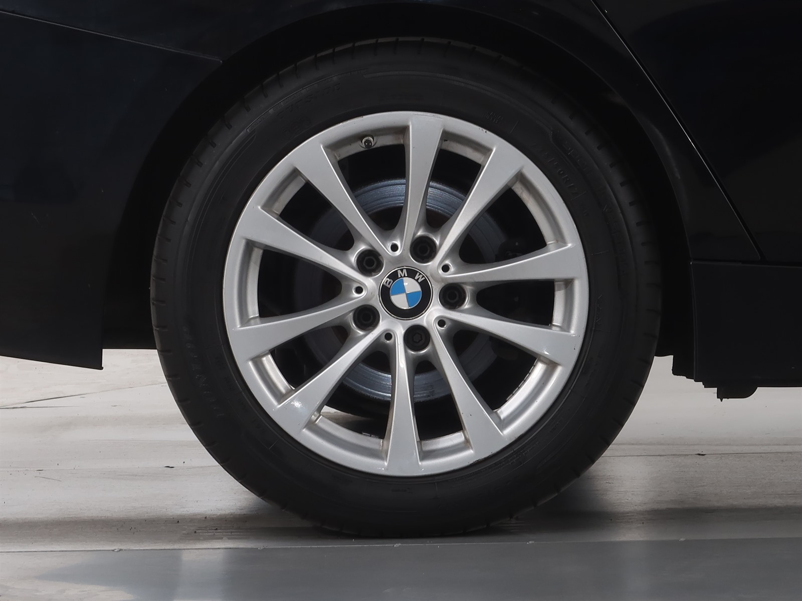 BMW Řada 3, 2017 - pohled č. 21