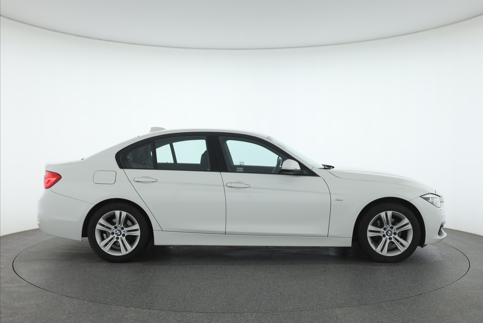 BMW Řada 3, 2015 - pohled č. 8