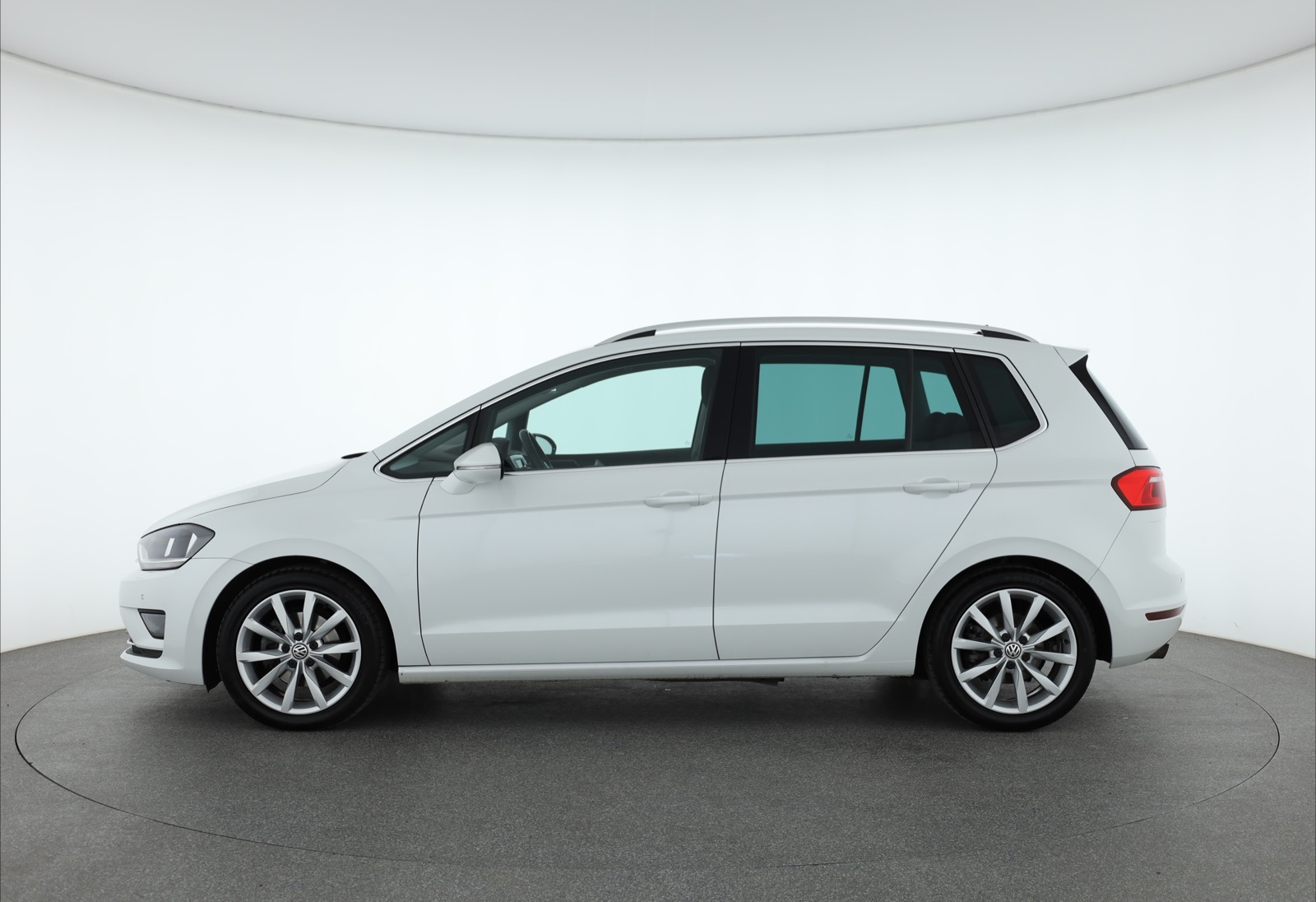 Volkswagen Golf Sportsvan, 2015 - pohled č. 4