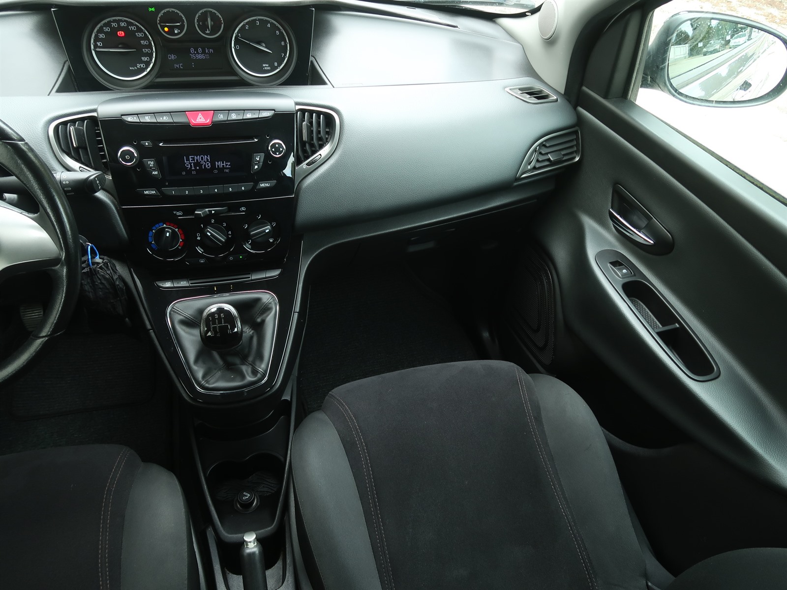 Lancia Ypsilon, 2012 - pohled č. 11