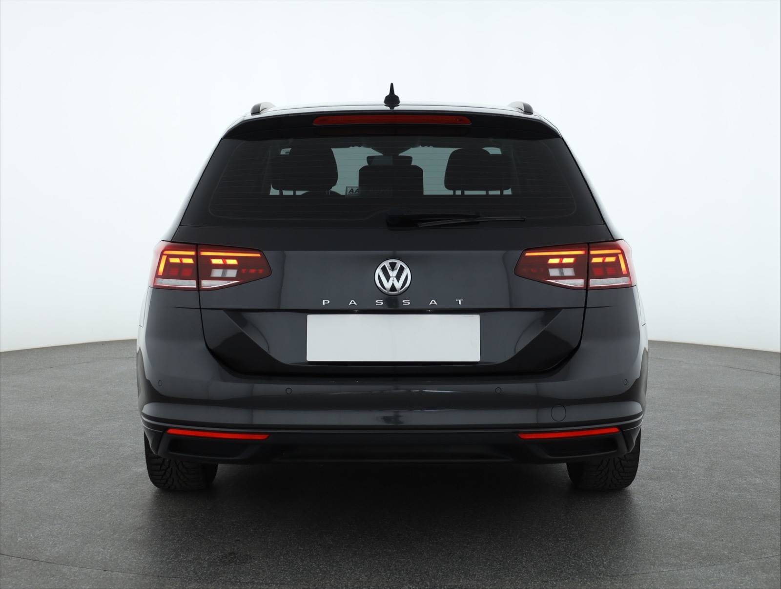 Volkswagen Passat, 2020 - pohled č. 6