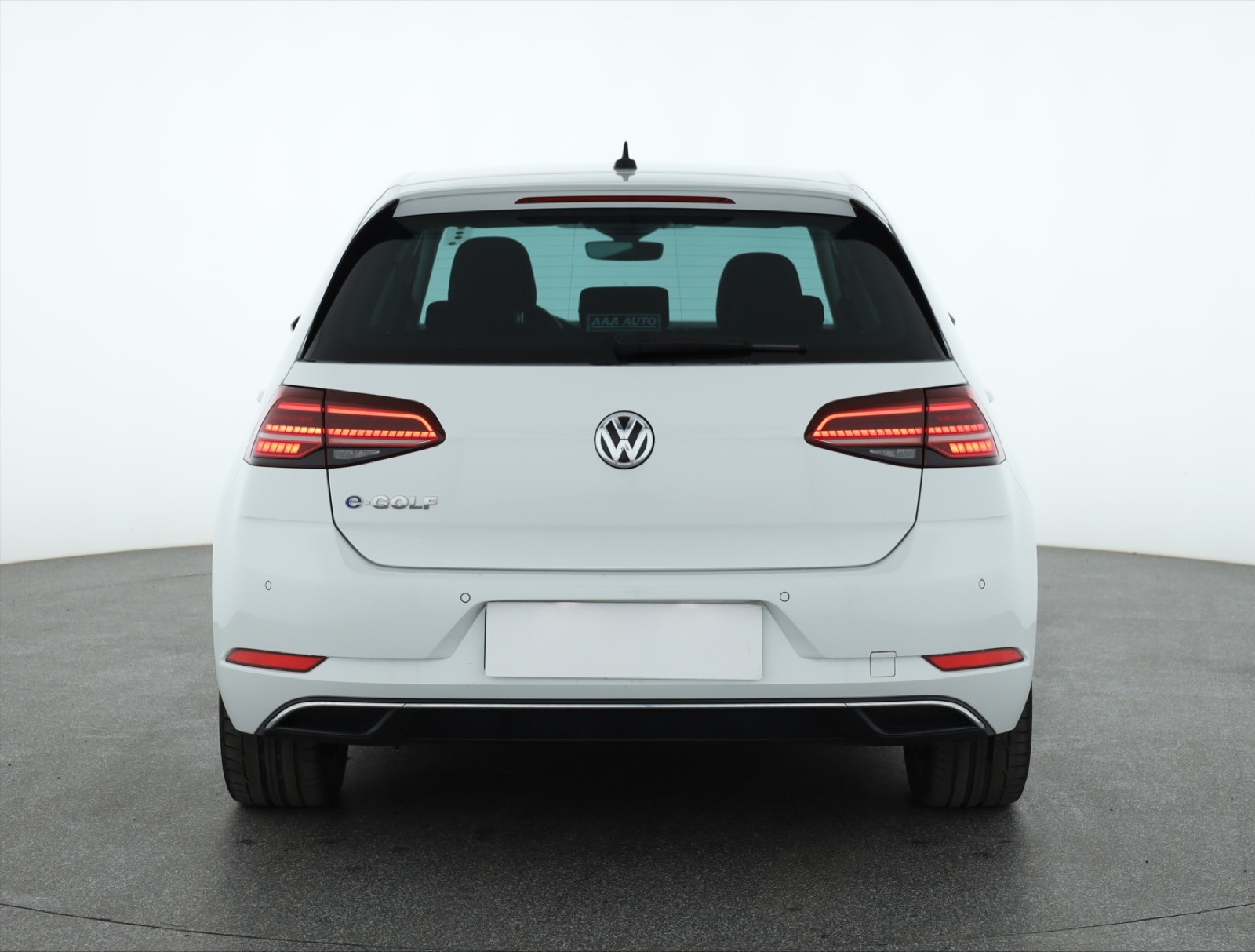 Volkswagen e-Golf, 2018 - pohled č. 6
