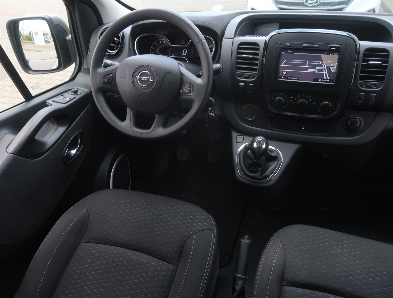 Opel Vivaro, 2019 - pohled č. 9