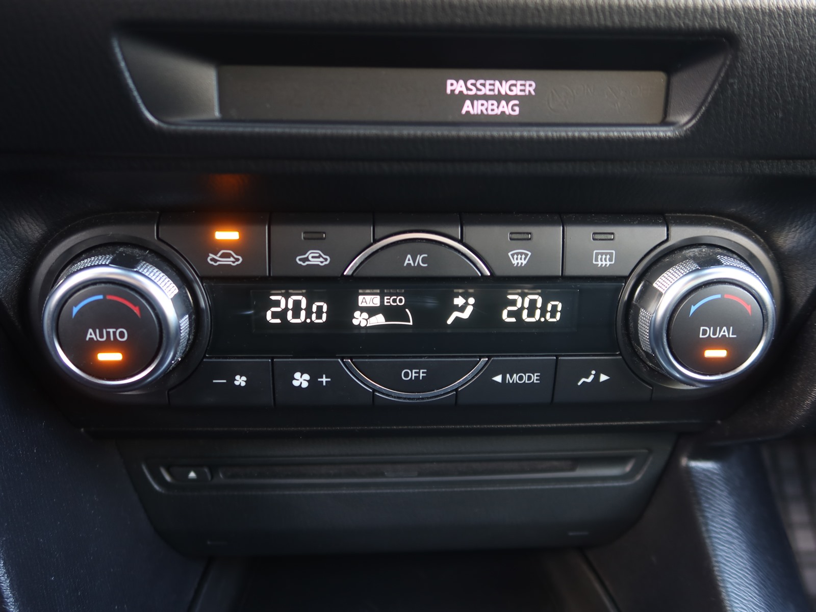 Mazda 3, 2016 - pohled č. 22