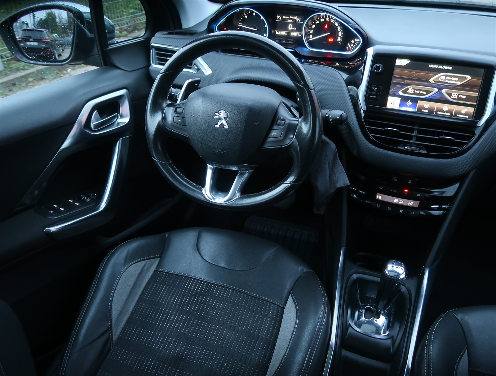 Peugeot 2008, 2014 - pohled č. 9