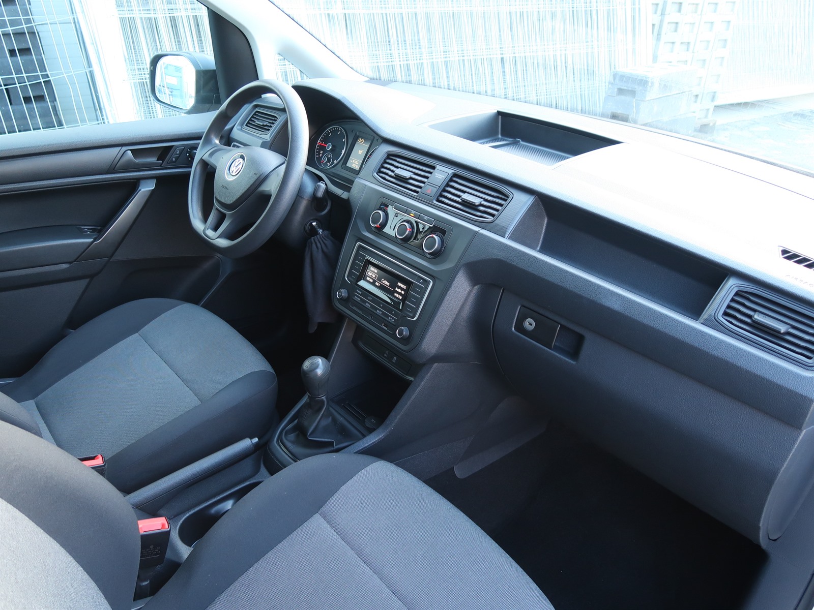 Volkswagen Caddy, 2019 - pohled č. 9
