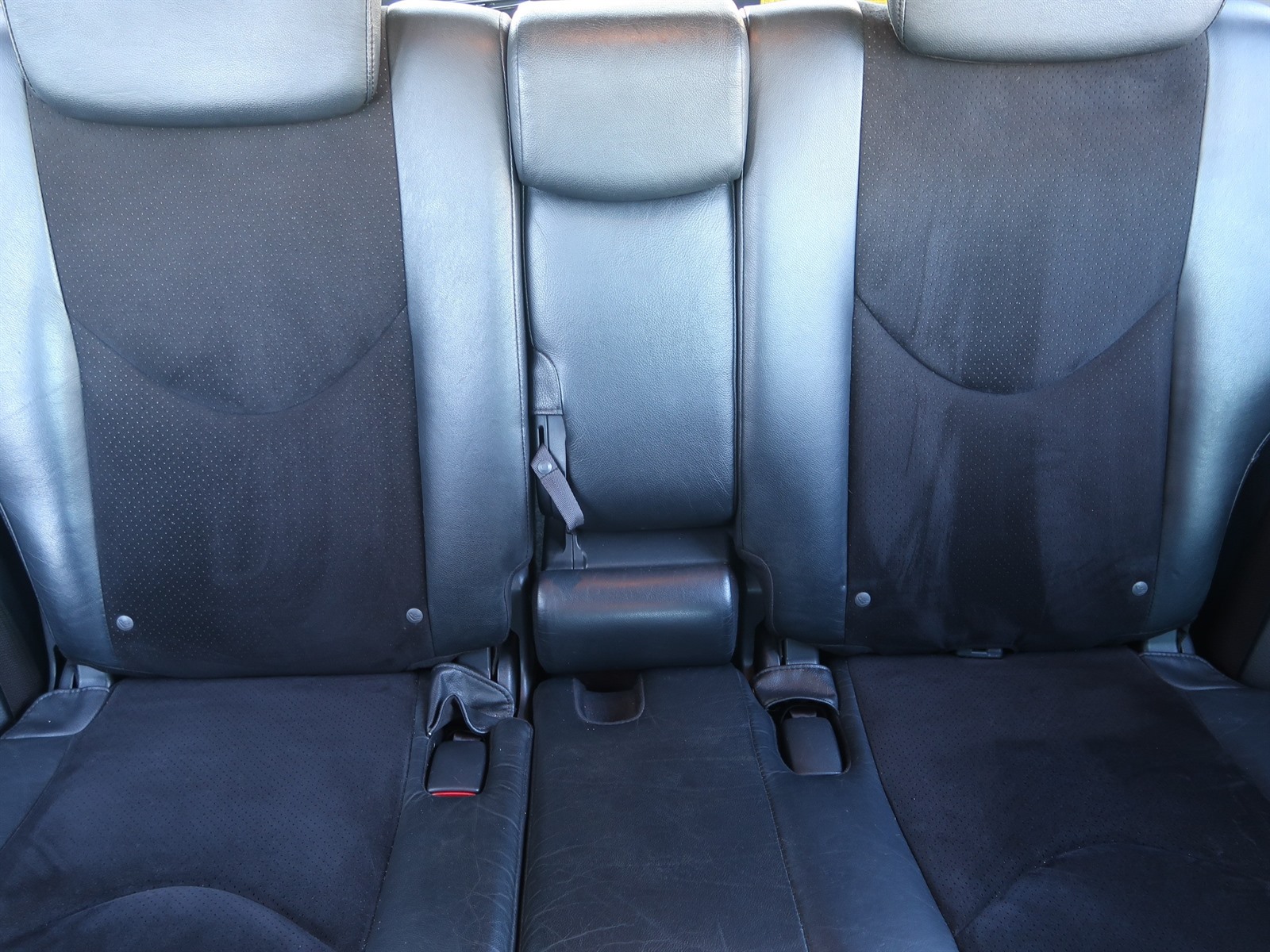 Toyota RAV 4, 2011 - pohled č. 14