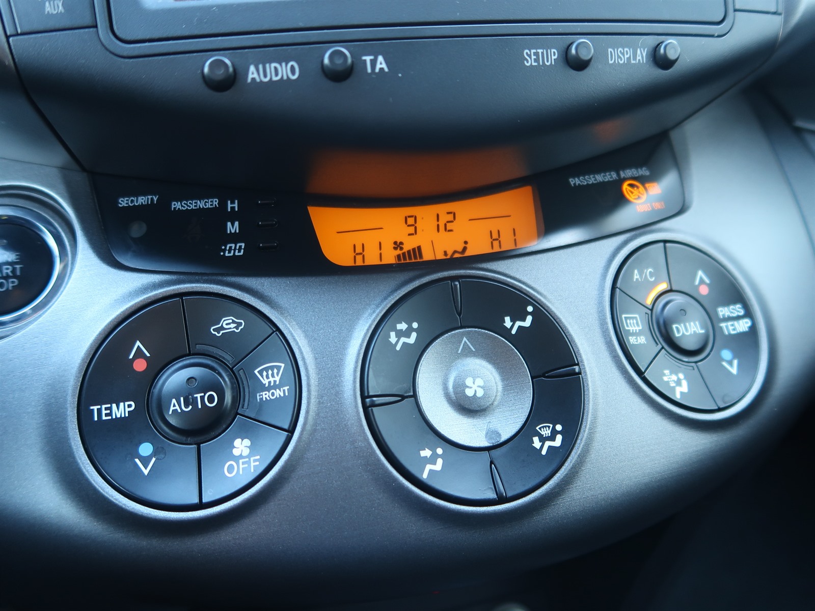 Toyota RAV 4, 2011 - pohled č. 19