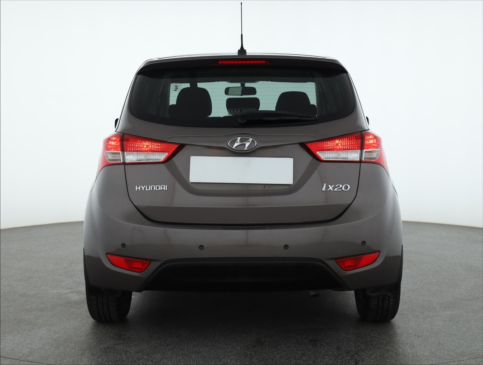 Hyundai ix20, 2013 - pohled č. 6