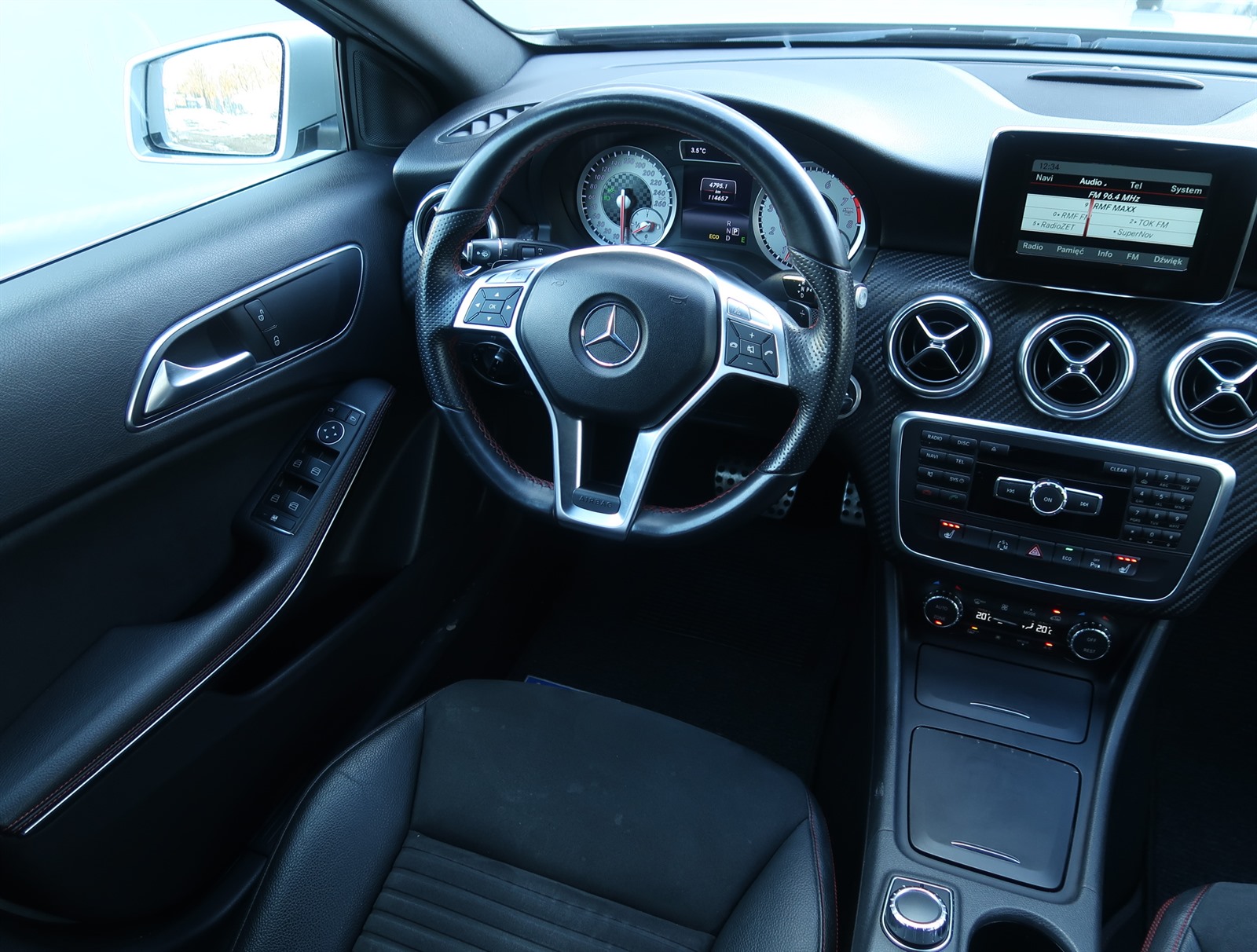 Mercedes-Benz A, 2014 - pohled č. 9